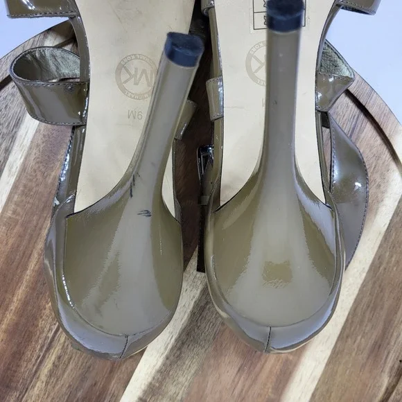 Michael Kors ST15F Olive Tan Patent Leather Multi Strap Platform Sandals Size 9M - Picture 6 of 13